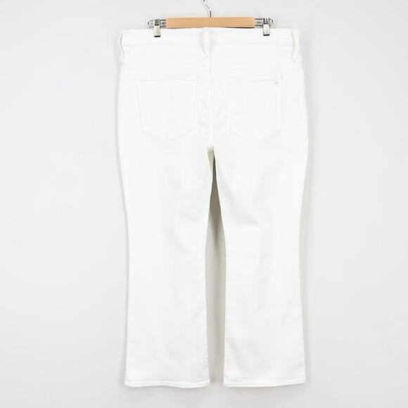 NWT Madewell Kick Out Flare Leg Mid Rise Crop Jeans In Pure White Size 33 - Picture 4 of 9
